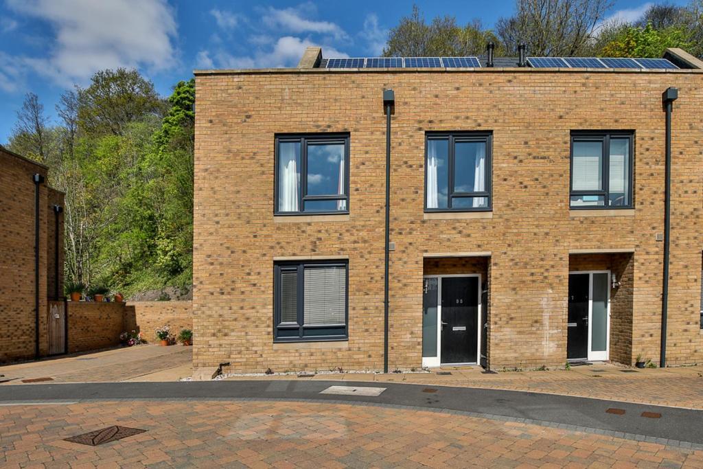 Stunning City Centre House With Parking! Sleeps 6 Sheffield Exterior photo